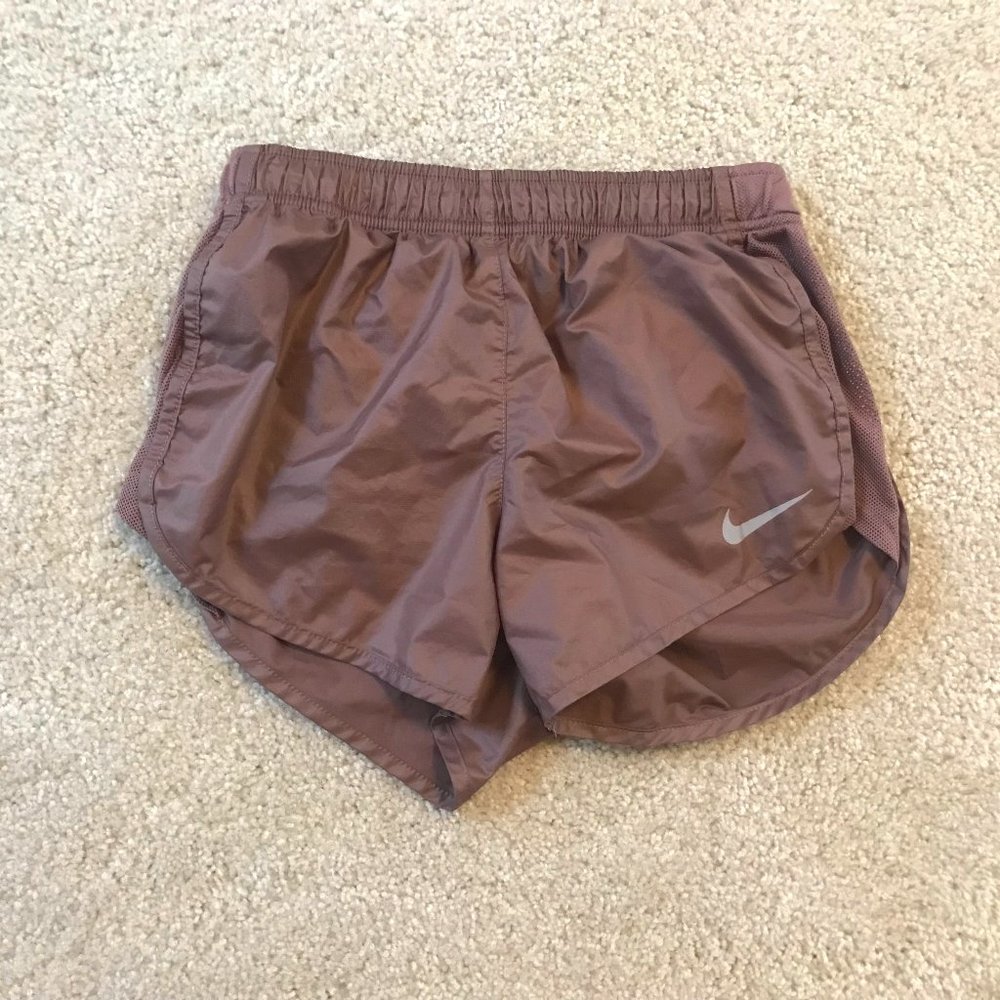 nike shorts size xs